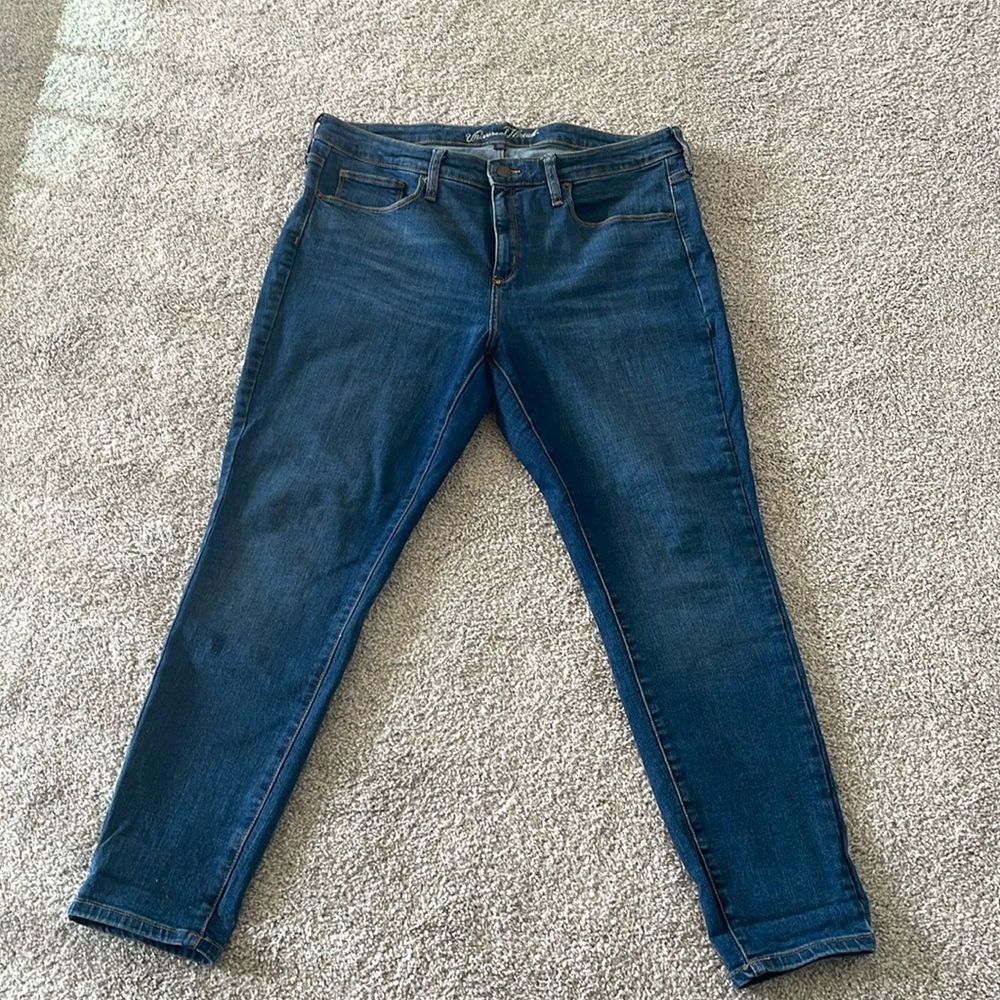 Universal Thread Jeans